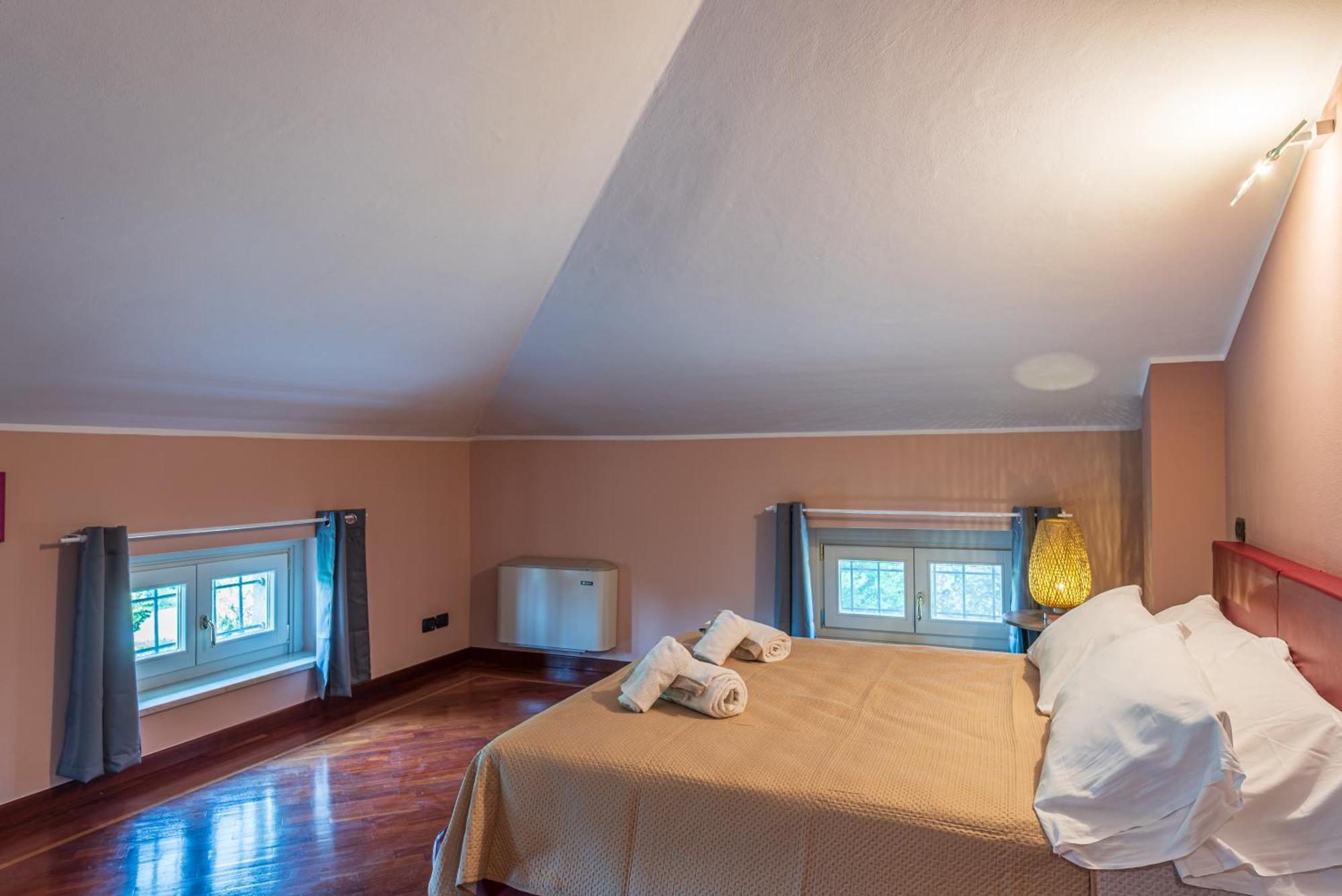 Villa Cornelia , Entire Villa With Private Pool Corneliano d'Alba Exterior photo